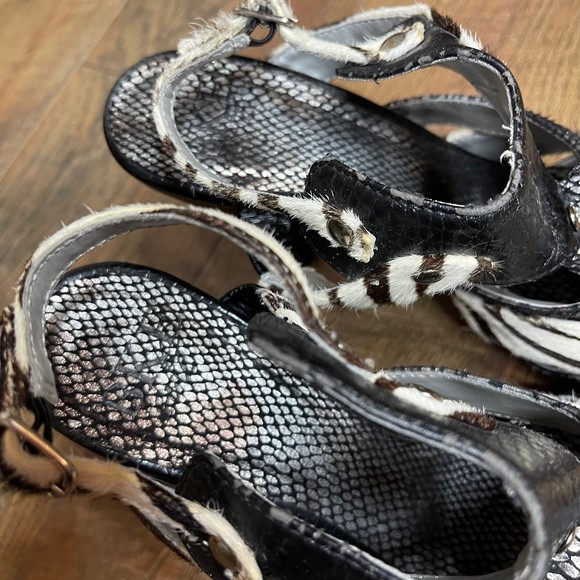 BKE Woman’s Snakeskin / Zebra Printed Classic Chic Heels Size 8 1/2 - Picture 4 of 7
